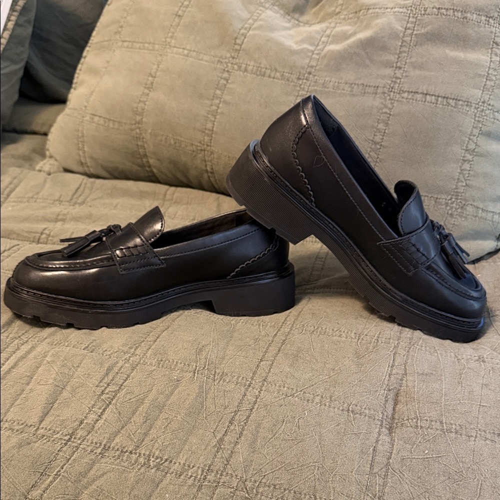 Clarks Black Leather Tassel Loafers - Picture 5 of 5